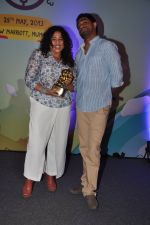 RJ Malishka wins Best  RJ of the Year award in J W Marriott, Mumbai on 28th May 2013 (14).JPG